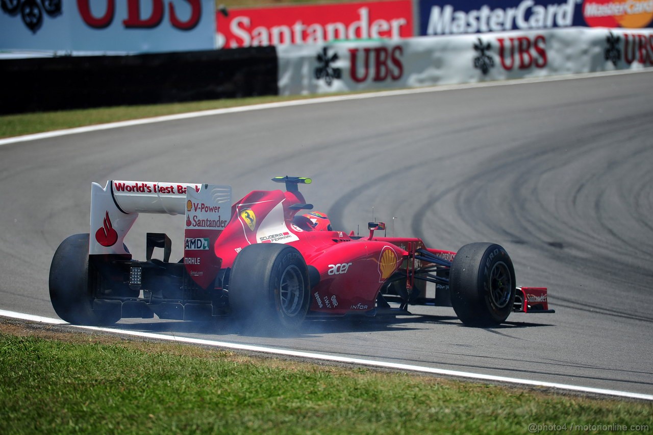 GP BRASILE, 23.11.2012- Prove Libere 1, Felipe Massa (BRA) Ferrari F2012 spins
