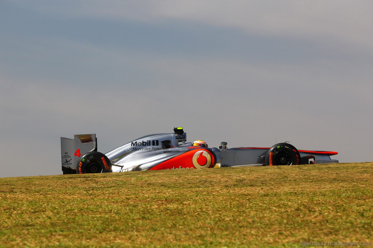 GP BRASILE, 23.11.2012- Prove Libere 1, Lewis Hamilton (GBR) McLaren Mercedes MP4-27 