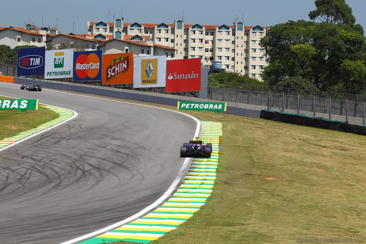 GP BRASILE, 23.11.2012- Prove Libere 1, Sebastian Vettel (GER) Red Bull Racing RB8 