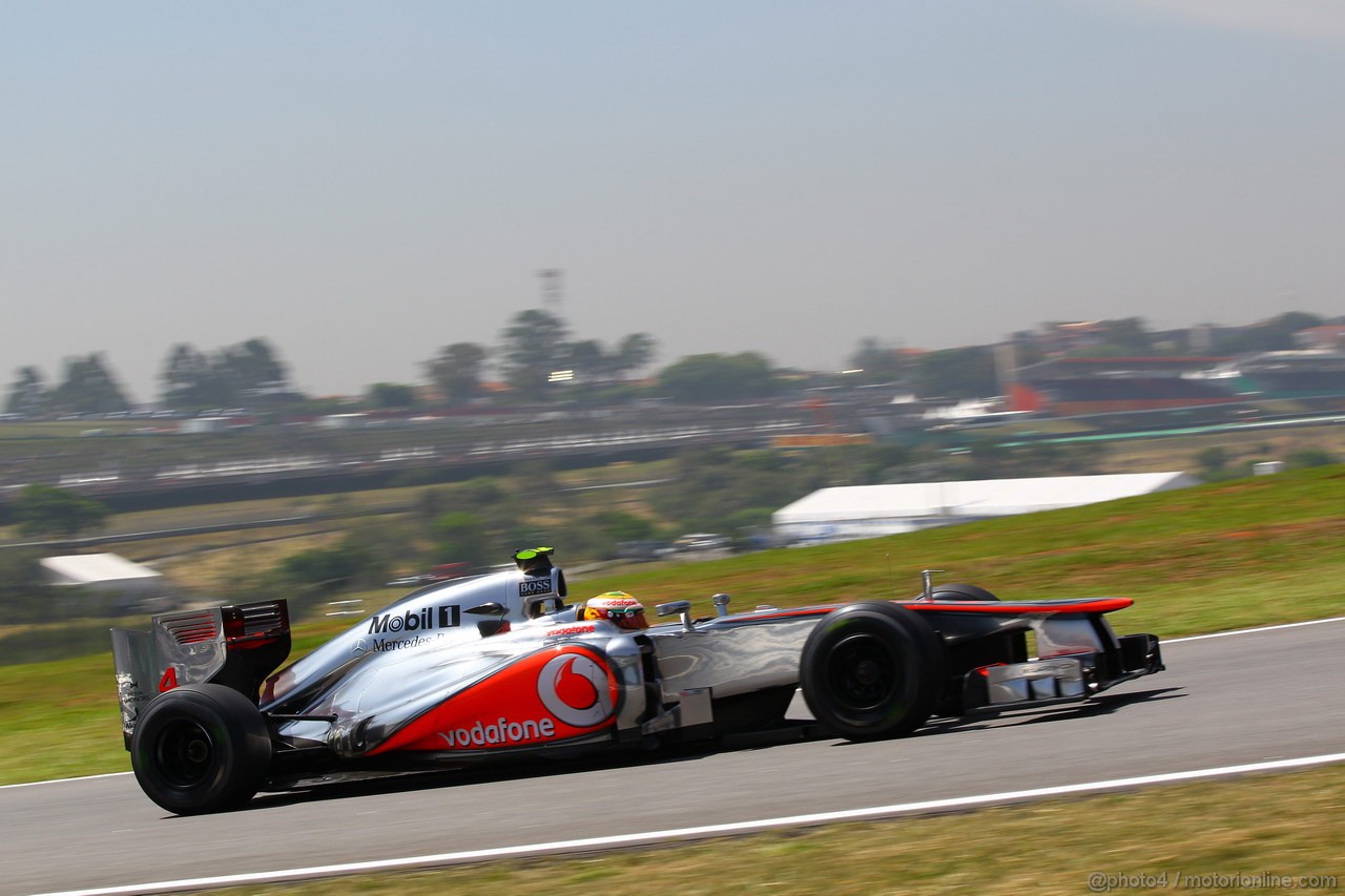 GP BRASILE, 23.11.2012- Prove Libere 1, Lewis Hamilton (GBR) McLaren Mercedes MP4-27 