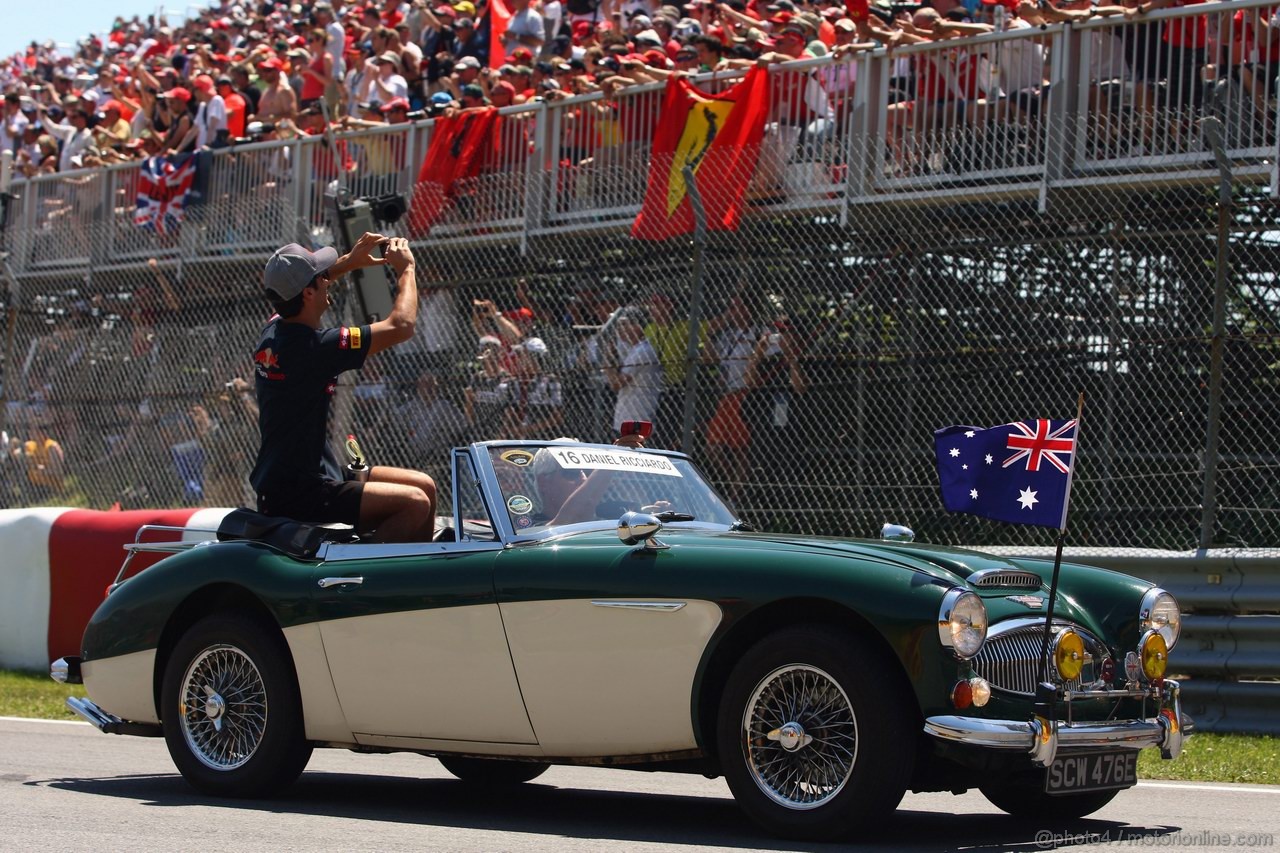 GP CANADA, 10.06.2012- Daniel Ricciardo (AUS) Scuderia Toro Rosso STR7 at drivers parade  