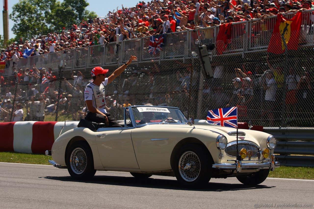 GP CANADA, 10.06.2012- Jenson Button (GBR) McLaren Mercedes MP4-27 at drivers parade  