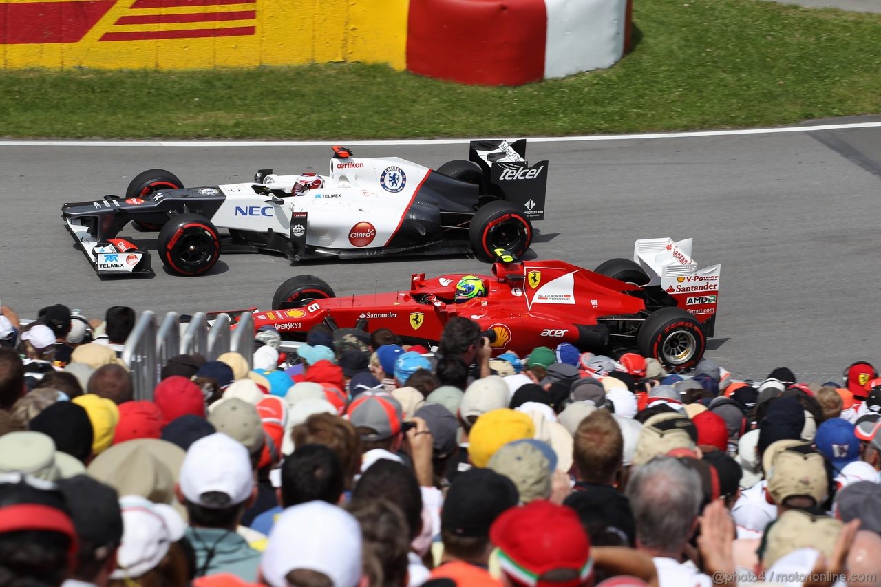 GP CANADA, 10.06.2012- Gara, Kamui Kobayashi (JAP) Sauber F1 Team C31 e Felipe Massa (BRA) Ferrari F2012 