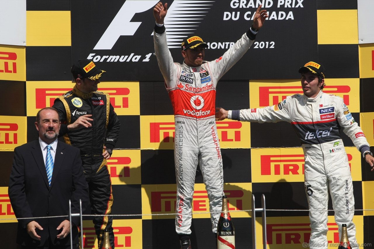 GP CANADA, 10.06.2012- Gara, 1st position Lewis Hamilton (GBR) McLaren Mercedes MP4-27, secondo Romain Grosjean (FRA) Lotus F1 Team E20 e terzo Sergio Pérez (MEX) Sauber F1 Team C31 