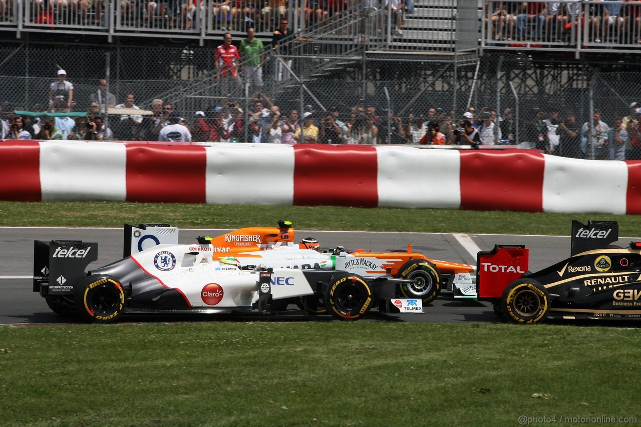 GP CANADA, 10.06.2012- Gara, Sergio Pérez (MEX) Sauber F1 Team C31 e Nico Hulkenberg (GER) Sahara Force India F1 Team VJM05 