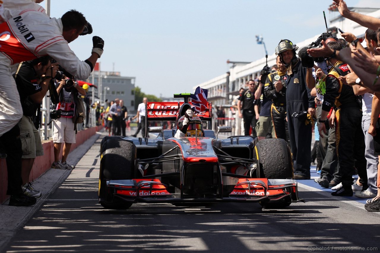 GP CANADA, 10.06.2012- Gara, Lewis Hamilton (GBR) McLaren Mercedes MP4-27 vincitore