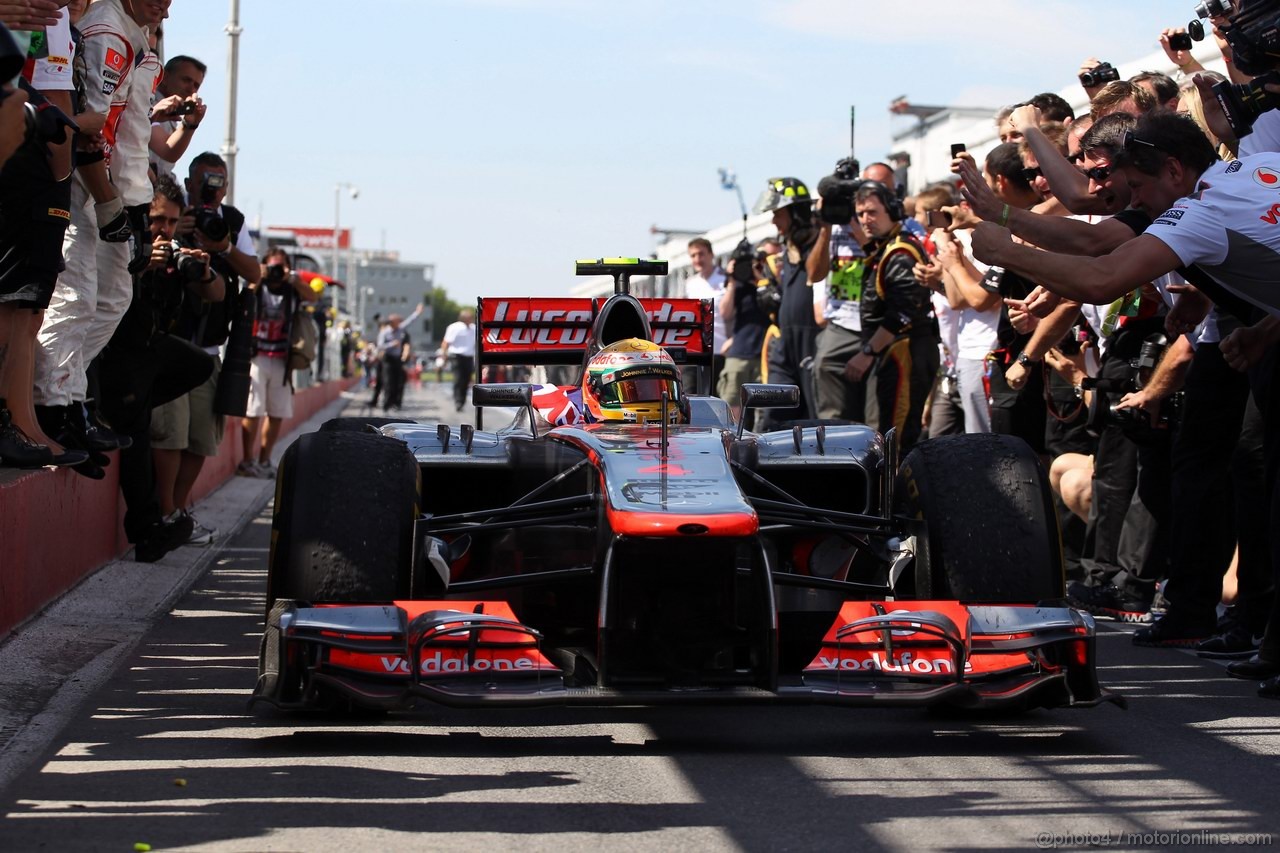 GP CANADA, 10.06.2012- Gara, Lewis Hamilton (GBR) McLaren Mercedes MP4-27 vincitore