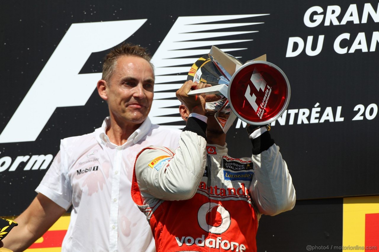 GP CANADA, 10.06.2012- Gara, Lewis Hamilton (GBR) McLaren Mercedes MP4-27 vincitore e Martin Whitmarsh (GBR), Chief Executive Officer Mclaren