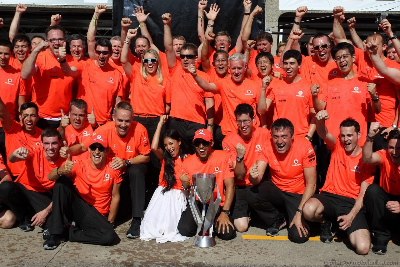 GP CANADA, 10.06.2012- Gara, Festeggiamenti, Lewis Hamilton (GBR) McLaren Mercedes MP4-27 vincitore 