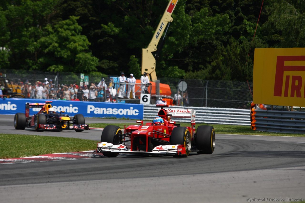 GP CANADA, 10.06.2012- Gara, Fernando Alonso (ESP) Ferrari F2012 e Sebastian Vettel (GER) Red Bull Racing RB8 