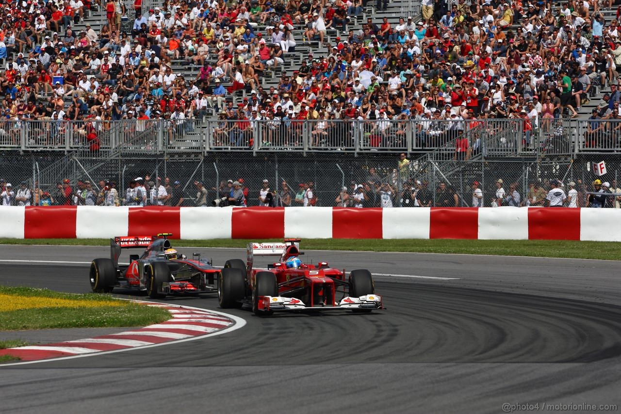 GP CANADA, 10.06.2012- Gara, Fernando Alonso (ESP) Ferrari F2012 e Lewis Hamilton (GBR) McLaren Mercedes MP4-27 