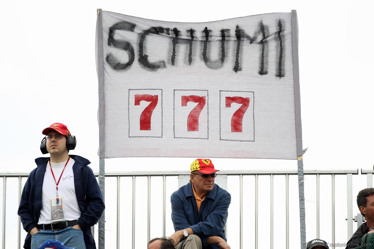 GP CANADA, 08.06.2012- Prove Libere 1,  Fans of Michael Schumacher (GER) Mercedes AMG F1 W03 