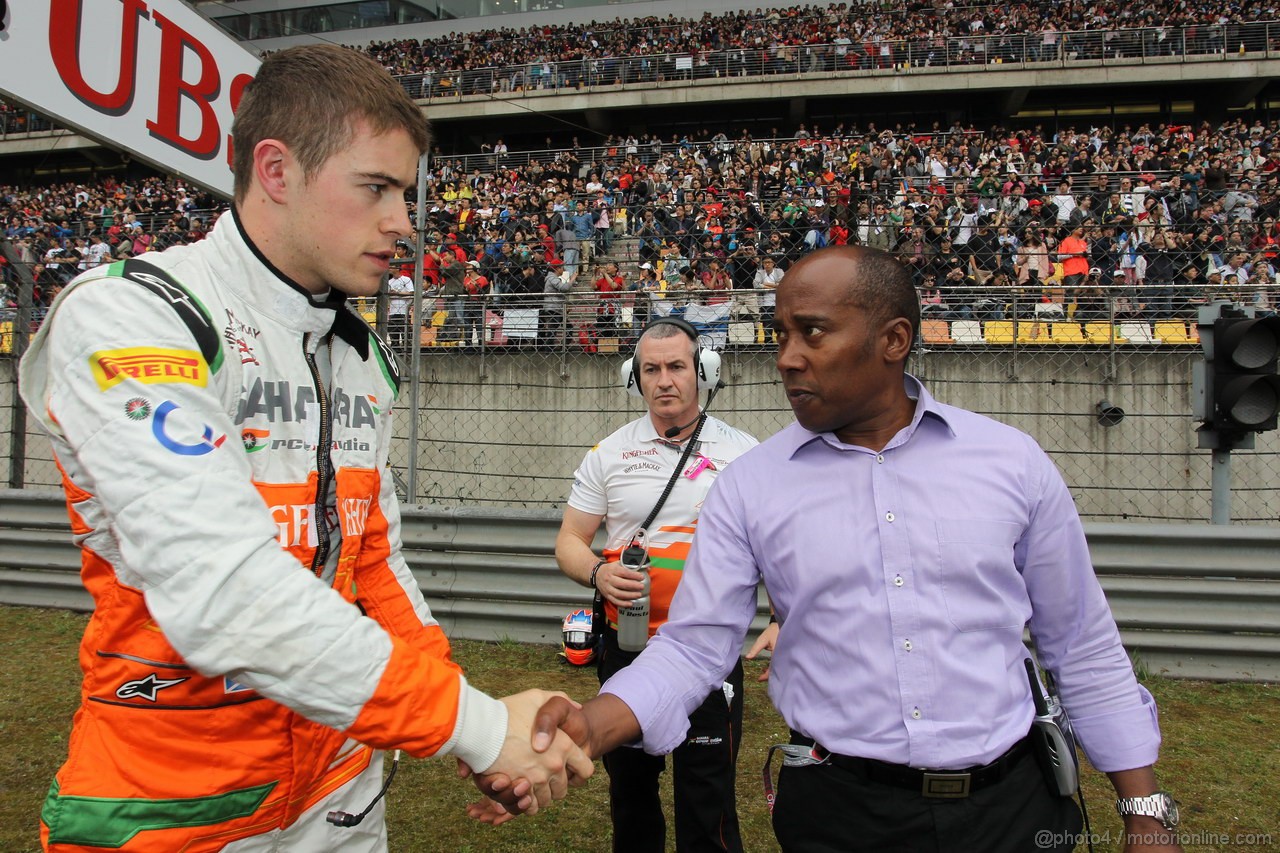 GP CHINA, 15.04.2012 - Gara, Anthony Hamilton (GBR), father of Lewis Hamilton(GBR)  e Paul di Resta (GBR) Sahara Force India F1 Team VJM05