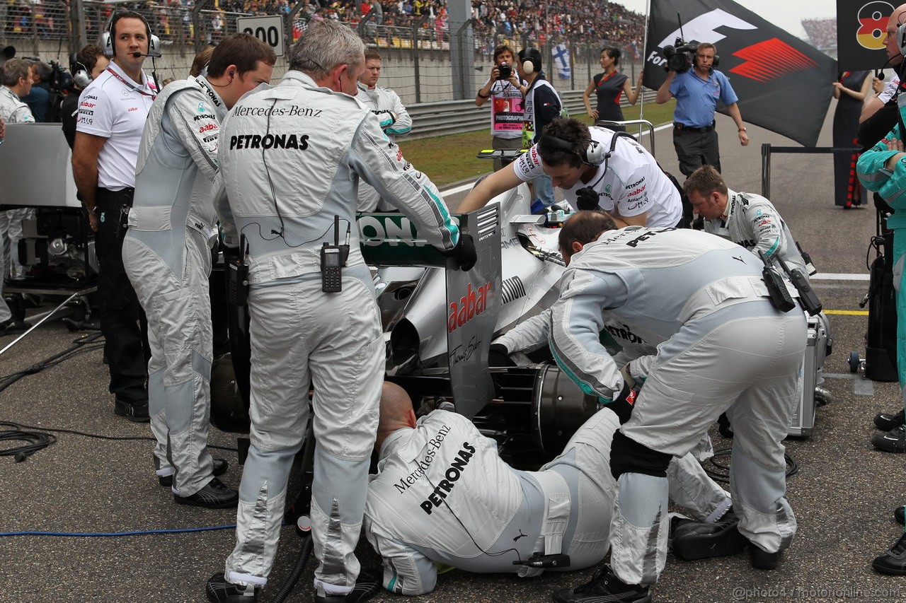 GP CHINA, 15.04.2012 - Gara, Nico Rosberg (GER) Mercedes AMG F1 W03 on grid