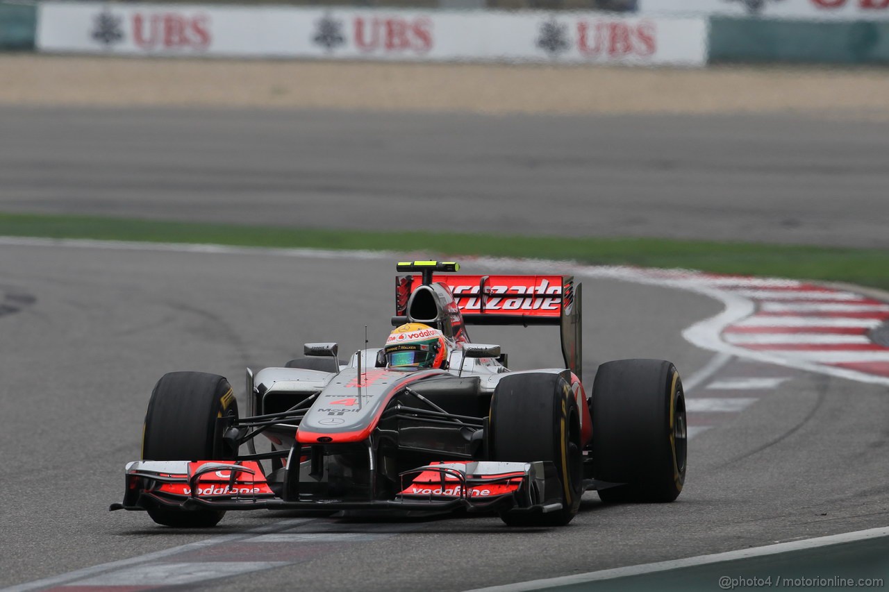 GP CHINA, 15.04.2012 - Gara, Lewis Hamilton (GBR) McLaren Mercedes MP4-27