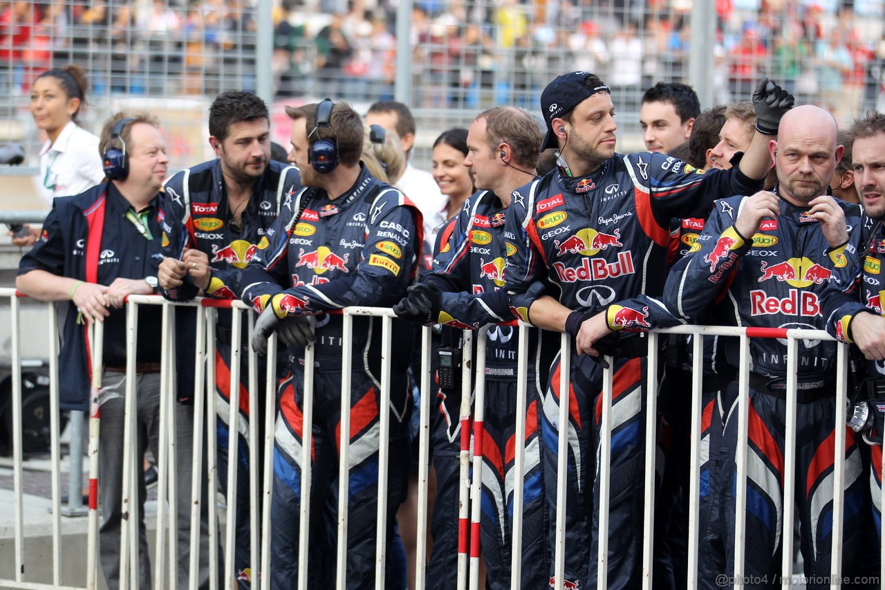 GP COREA, 14.10.2012- Gara, Mechanics Red Bull