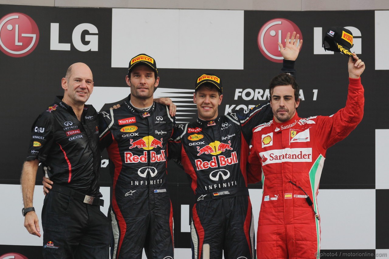 GP COREA, 14.10.2012- Gara, Adrian Newey (GBR), Red Bull Racing , Technical Operations Director, secondo Mark Webber (AUS) Red Bull Racing RB8, Sebastian Vettel (GER) Red Bull Racing RB8 vincitore e terzo Fernando Alonso (ESP) Ferrari F2012 