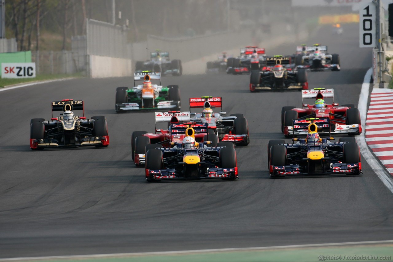 GP COREA, 14.10.2012- Gara, Start of the race, Sebastian Vettel (GER) Red Bull Racing RB8 e Mark Webber (AUS) Red Bull Racing RB8 