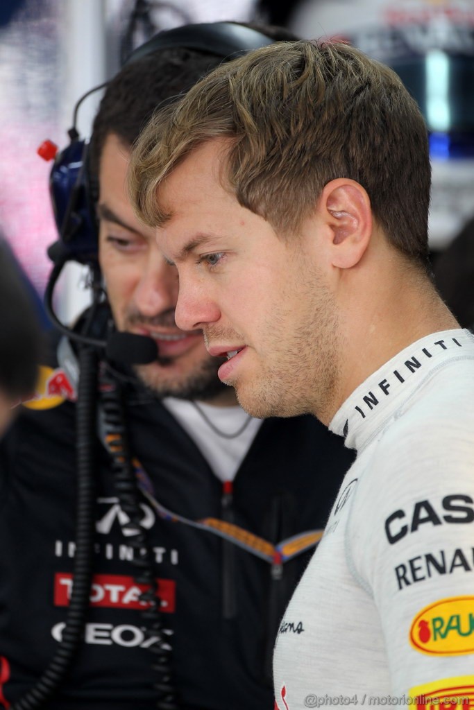 GP COREA, 13.10.2012- Prove Libere 3, Sebastian Vettel (GER) Red Bull Racing RB8