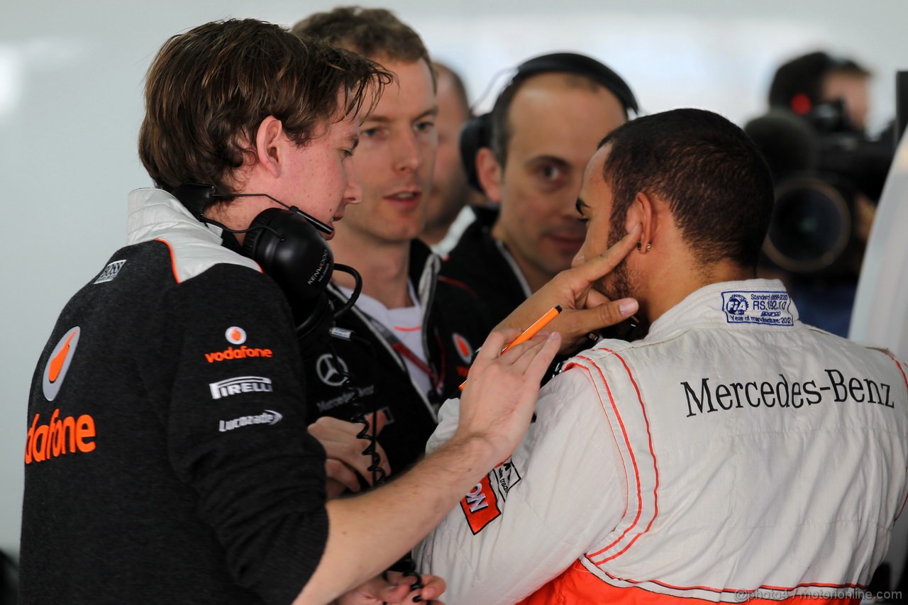 GP COREA, 13.10.2012- Prove Libere 3, Lewis Hamilton (GBR) McLaren Mercedes MP4-27 