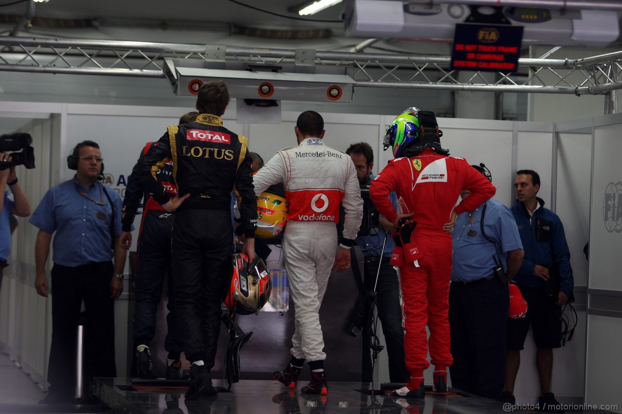 GP COREA, 13.10.2012- Qualifiche, Romain Grosjean (FRA) Lotus F1 Team E20, Lewis Hamilton (GBR) McLaren Mercedes MP4-27 nd Felipe Massa (BRA) Ferrari F2012 