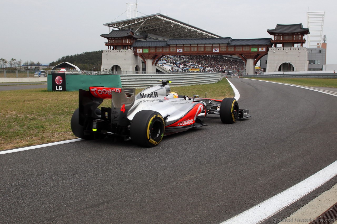 GP COREA, 13.10.2012- Qualifiche, Lewis Hamilton (GBR) McLaren Mercedes MP4-27 