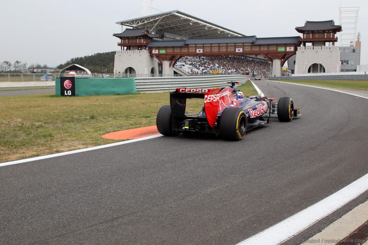 GP COREA, 13.10.2012- Qualifiche, Daniel Ricciardo (AUS) Scuderia Toro Rosso STR7 
