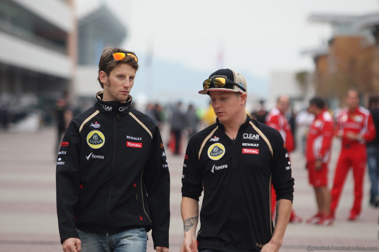 GP COREA, 13.10.2012- Romain Grosjean (FRA) Lotus F1 Team E20 e Kimi Raikkonen (FIN) Lotus F1 Team E20 