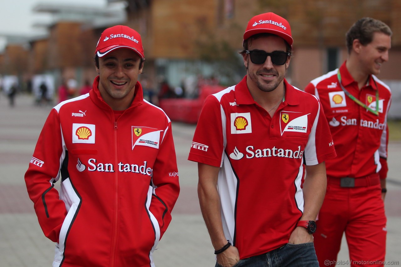 GP COREA, 13.10.2012- Felipe Massa (BRA) Ferrari F2012 e Fernando Alonso (ESP) Ferrari F2012 
