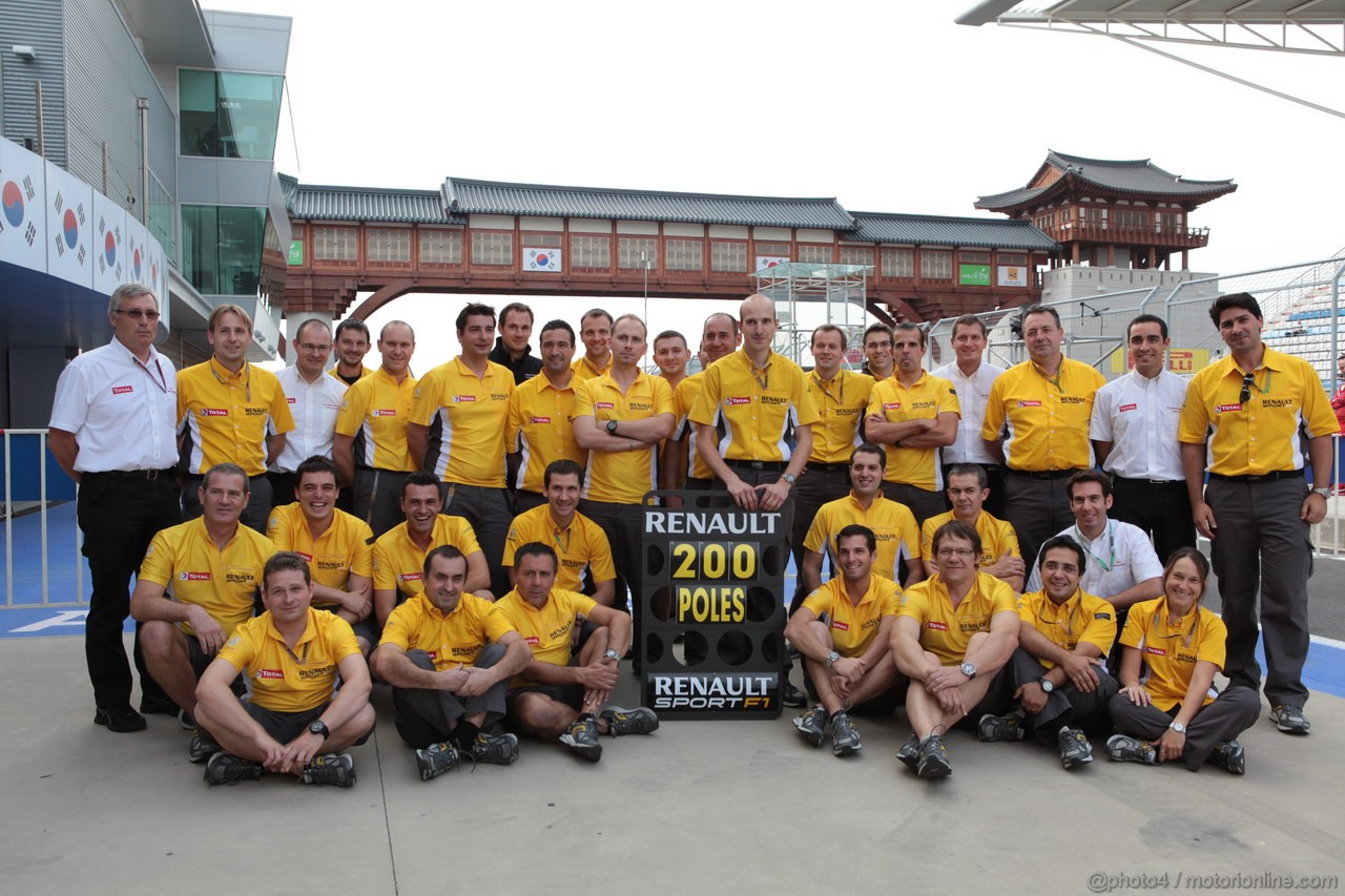 GP COREA, 13.10.2012- Festeggiamenti, 200 pole position for Renault in F1