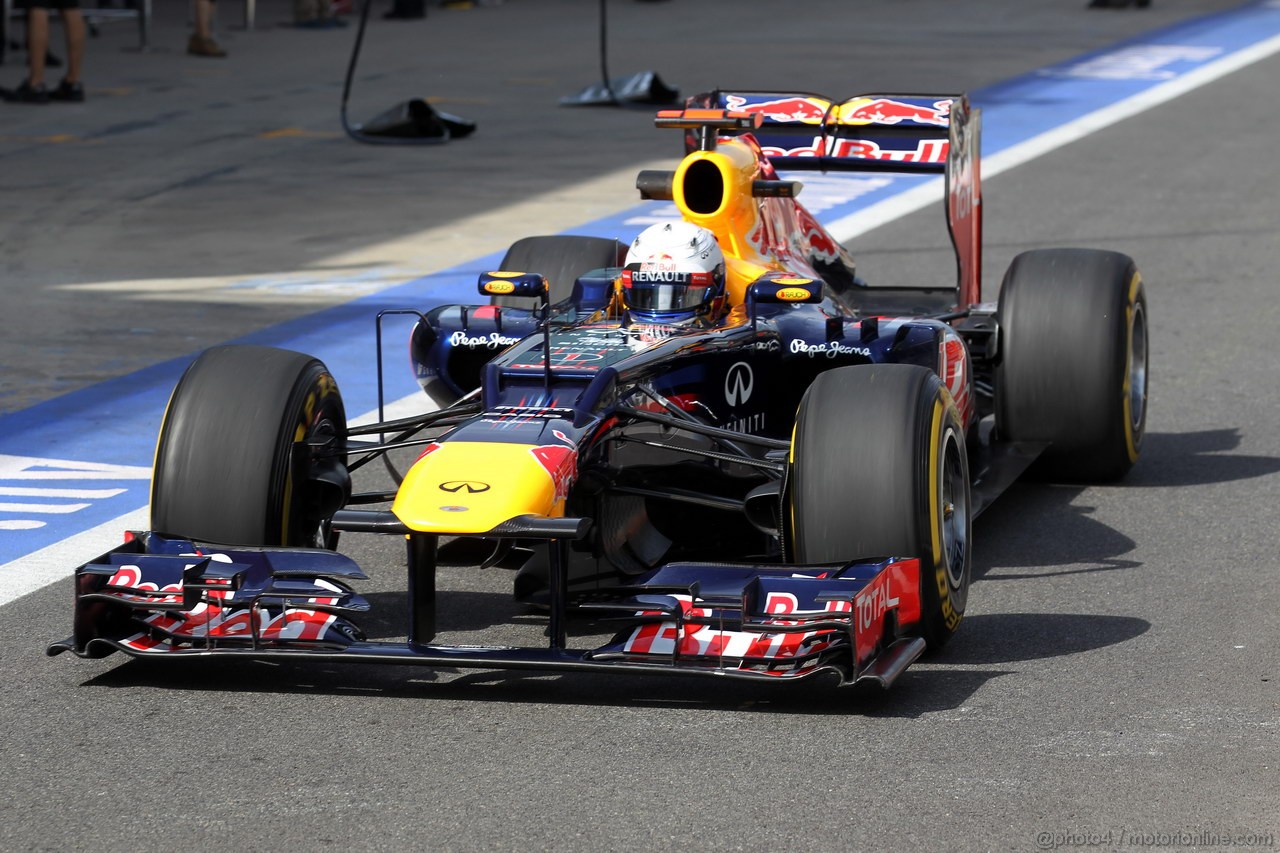 GP COREA, 12.10.2012-  Prove Libere 1, Sebastian Vettel (GER) Red Bull Racing RB8 