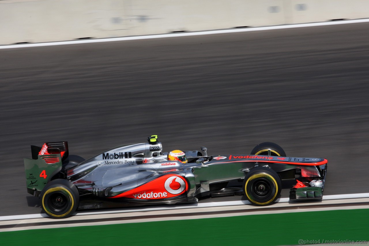 GP COREA, 12.10.2012-  Prove Libere 1, Lewis Hamilton (GBR) McLaren Mercedes MP4-27 