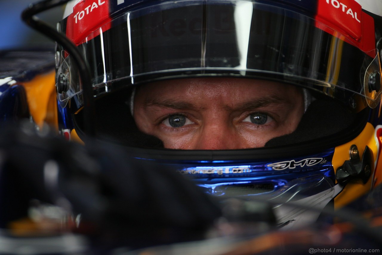 GP COREA, 12.10.2012-  Prove Libere 2, Sebastian Vettel (GER) Red Bull Racing RB8 