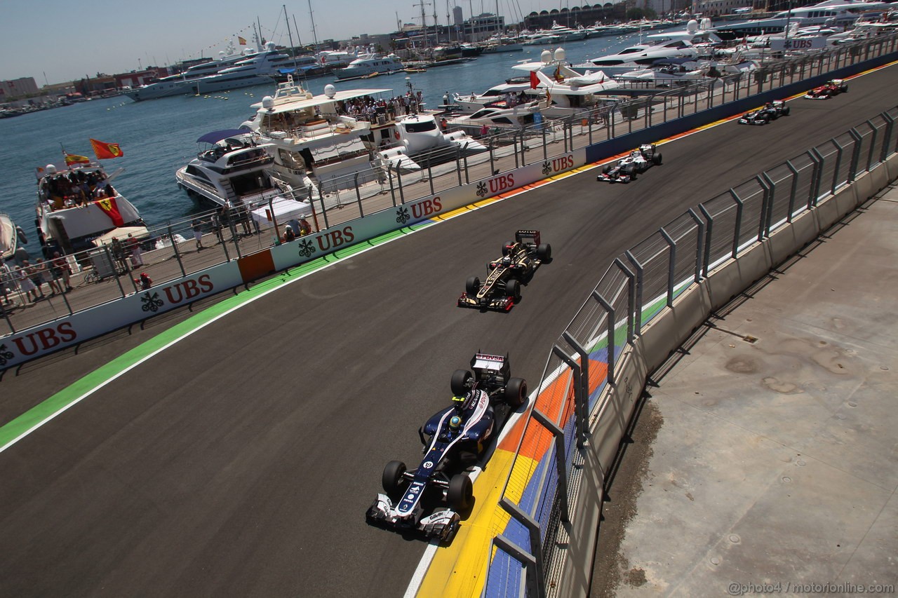 GP EUROPA, 24.06.2012- Gara, Bruno Senna (BRA) Williams F1 Team FW34 e Kimi Raikkonen (FIN) Lotus F1 Team E20 