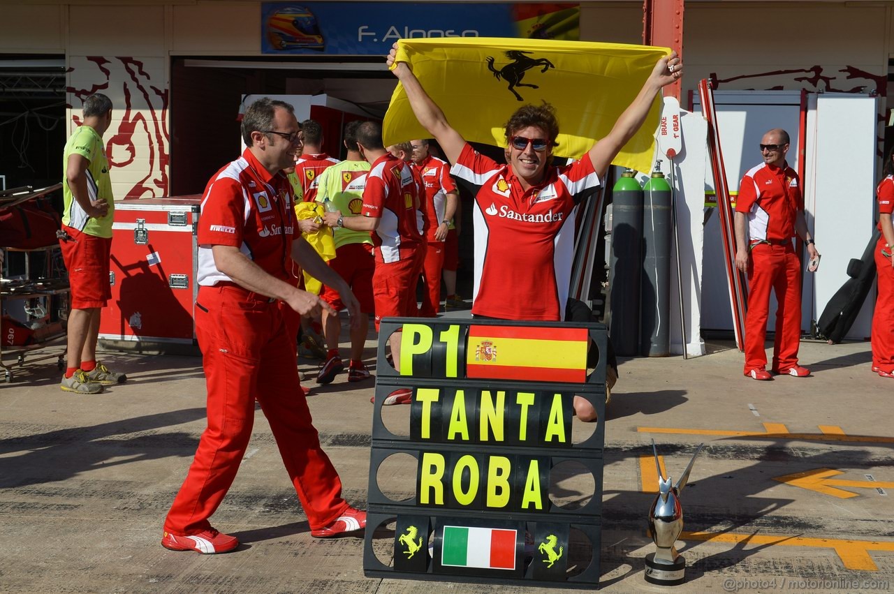 GP EUROPA, 24.06.2012- Festeggiamenti, Fernando Alonso (ESP) Ferrari F2012 vincitore with Stefano Domenicali (ITA), Team Principal 
