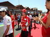 GP EUROPA, 24.06.2012- Pedro de la Rosa (ESP) HRT Formula 1 Team F112 e Fernando Alonso (ESP) Ferrari F2012 