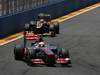 GP EUROPA, 24.06.2012- Gara, Lewis Hamilton (GBR) McLaren Mercedes MP4-27 e Romain Grosjean (FRA) Lotus F1 Team E20 