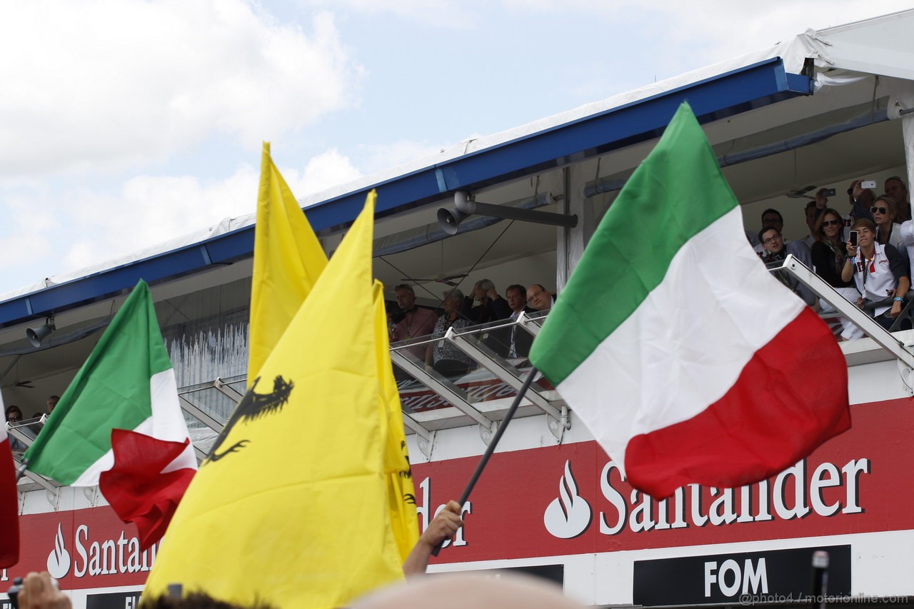 GP GERMANIA, 22.07.2012 - Gara, italian e Ferrari Flags