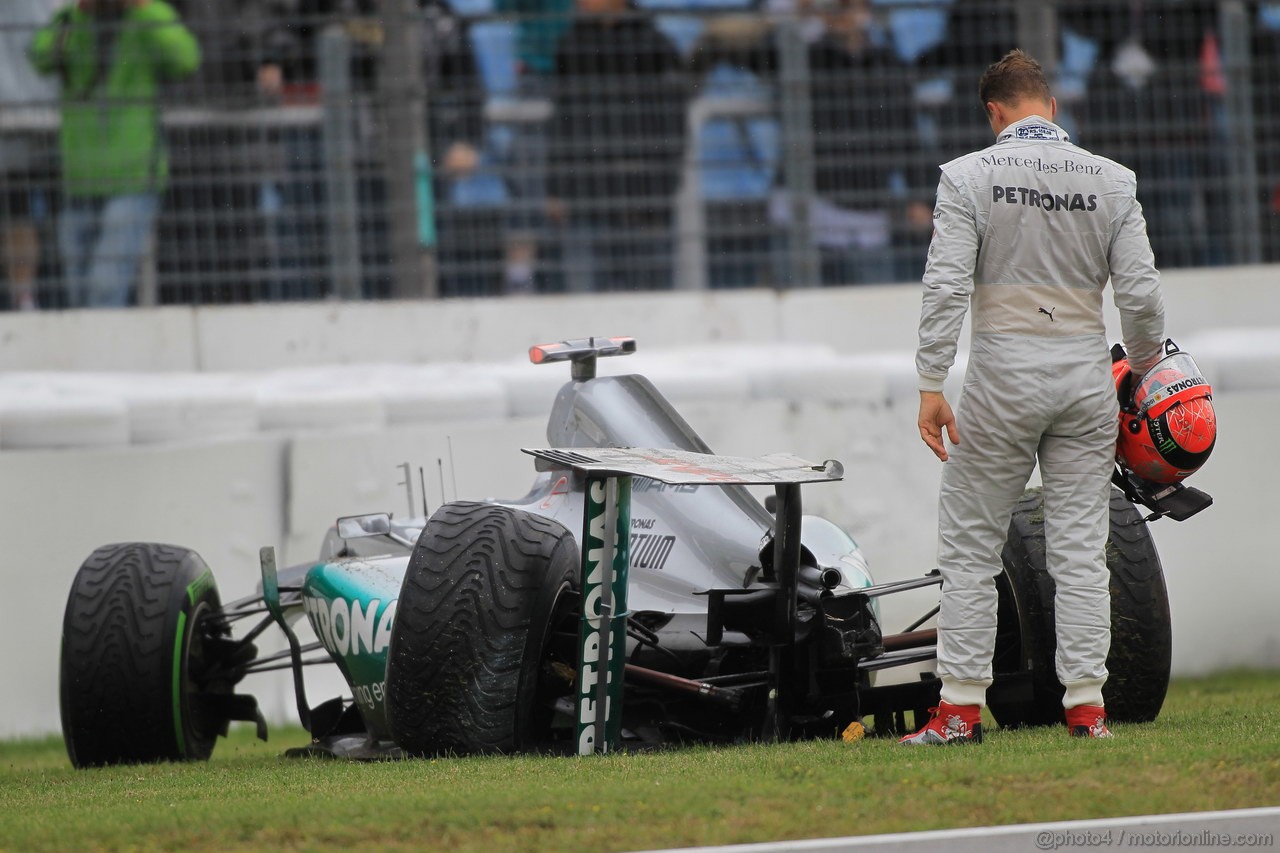 GP GERMANIA, 20.07.2012 - Prove Libere 2, Michael Schumacher (GER) Mercedes AMG F1 W03 crash