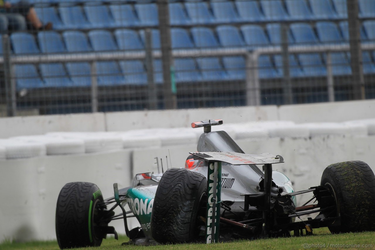 GP GERMANIA, 20.07.2012 - Prove Libere 2, Michael Schumacher (GER) Mercedes AMG F1 W03 crash