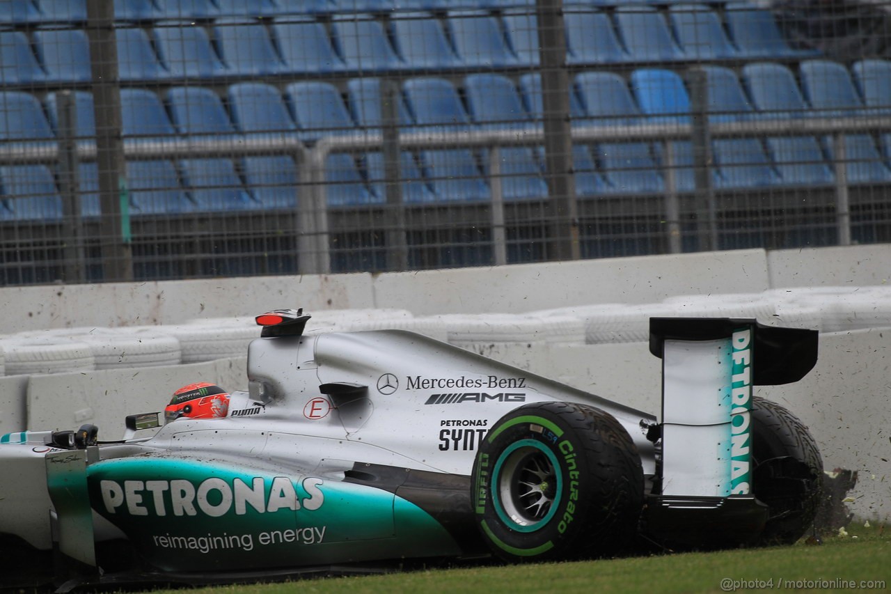 GP GERMANIA, 20.07.2012 - Prove Libere 2, Michael Schumacher (GER) Mercedes AMG F1 W03 crash