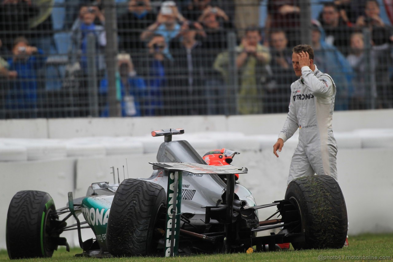 GP GERMANIA, 20.07.2012 - Prove Libere 2, Michael Schumacher (GER) Mercedes AMG F1 W03 crash