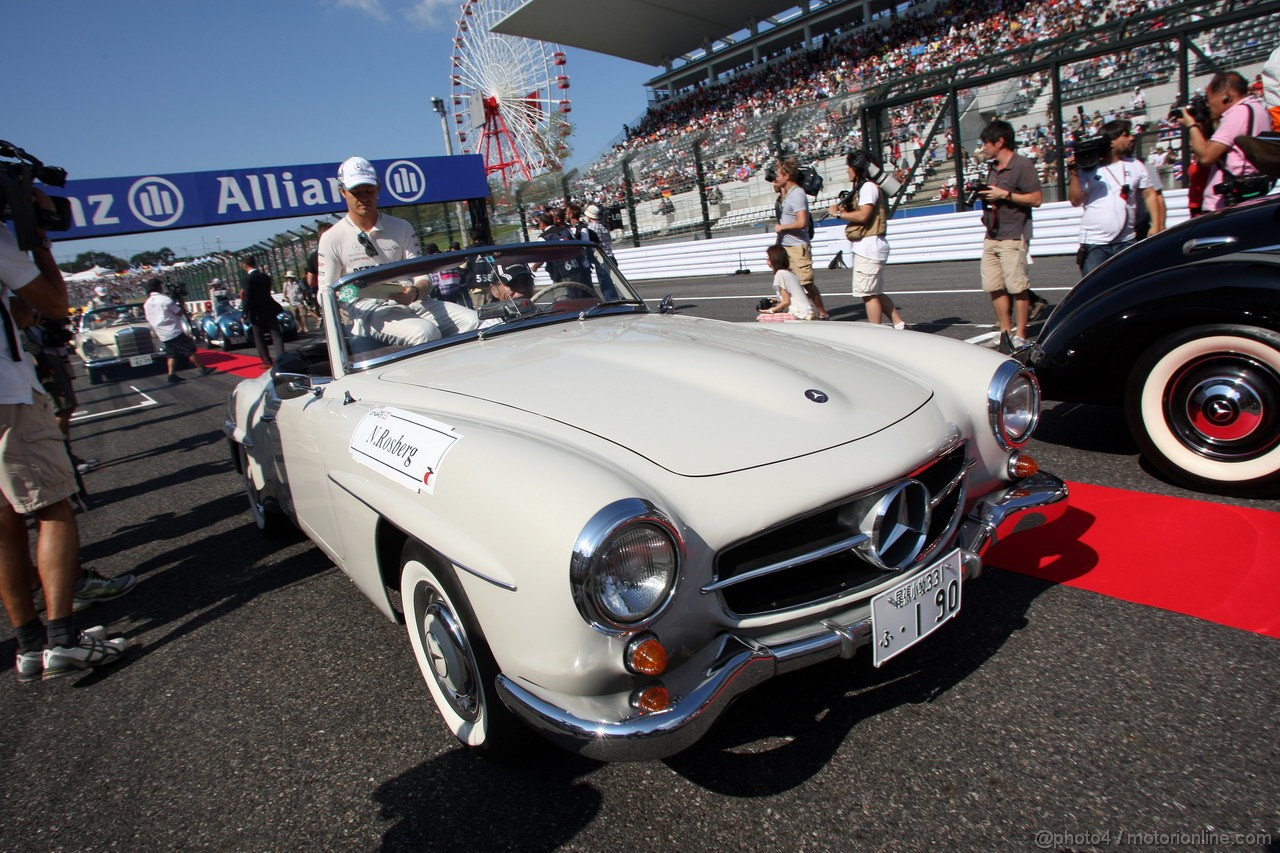 GP GIAPPONE, 07.10.2012- Nico Rosberg (GER) Mercedes AMG F1 W03 at drivers parade  