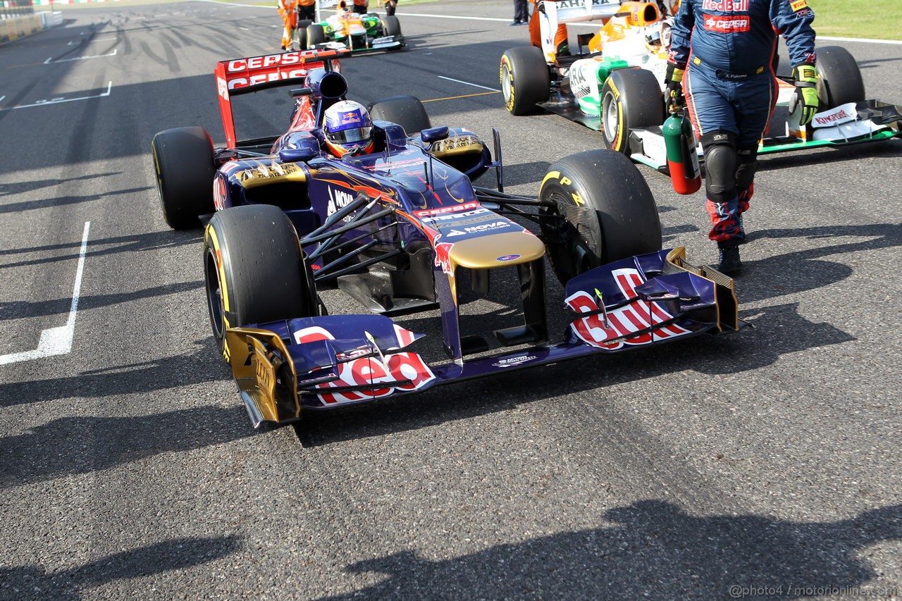 GP GIAPPONE, 07.10.2012- Gara, Daniel Ricciardo (AUS) Scuderia Toro Rosso STR7 