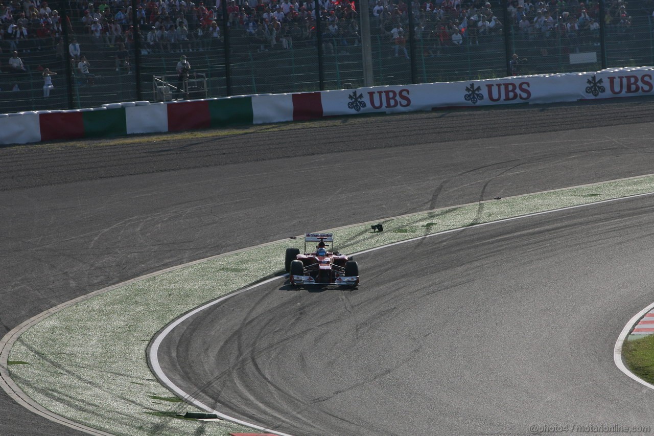 GP GIAPPONE, 07.10.2012- Gara, Crash, Fernando Alonso (ESP) Ferrari F2012 