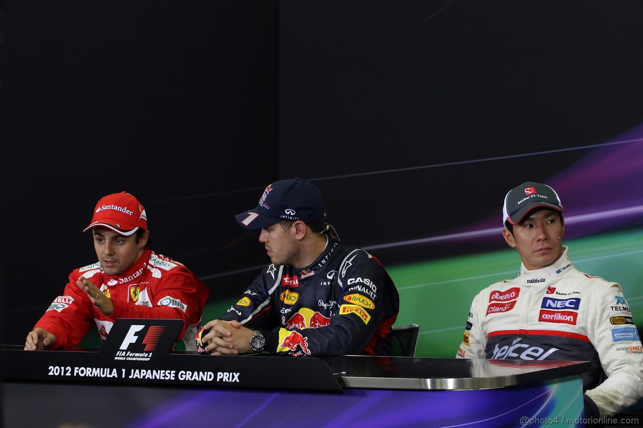 GP GIAPPONE, 07.10.2012- Gara, (L-R) Felipe Massa (BRA) Ferrari F2012, Sebastian Vettel (GER) Red Bull Racing RB8 e Kamui Kobayashi (JAP) Sauber F1 Team C31 