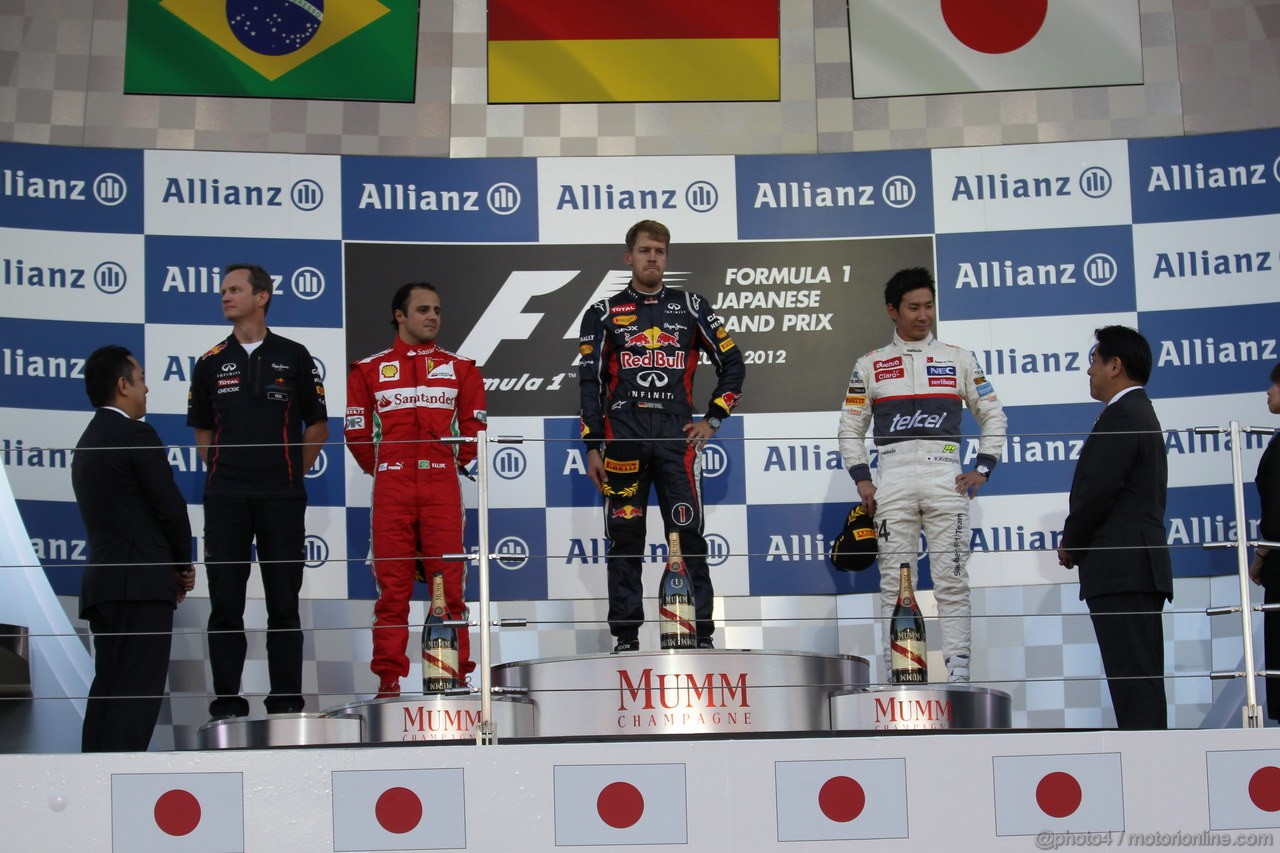 GP GIAPPONE, 07.10.2012- Gara, secondo Felipe Massa (BRA) Ferrari F2012, Sebastian Vettel (GER) Red Bull Racing RB8 vincitore e terzo Kamui Kobayashi (JAP) Sauber F1 Team C31