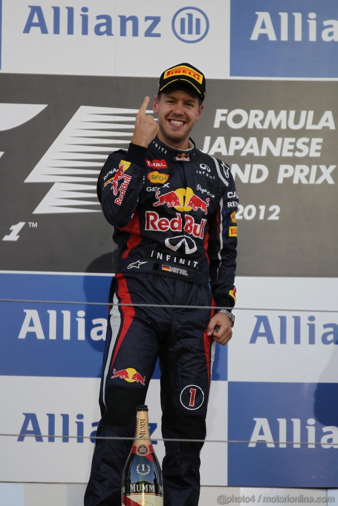 GP GIAPPONE, 07.10.2012- Gara, Sebastian Vettel (GER) Red Bull Racing RB8 vincitore