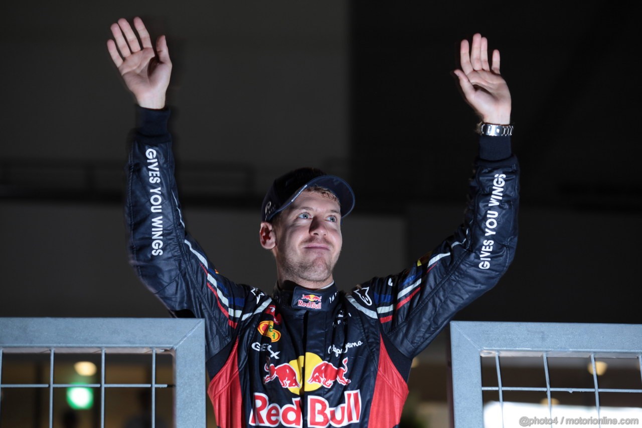 GP GIAPPONE, 07.10.2012- Gara, Festeggiamenti, Sebastian Vettel (GER) Red Bull Racing RB8 vincitore