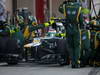 GP GIAPPONE, 07.10.2012- Gara, Pit Stop, Vitaly Petrov (RUS) Caterham F1 Team CT01 